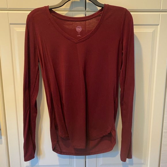 SO Tops - Maroon V-Neck Long Sleeve